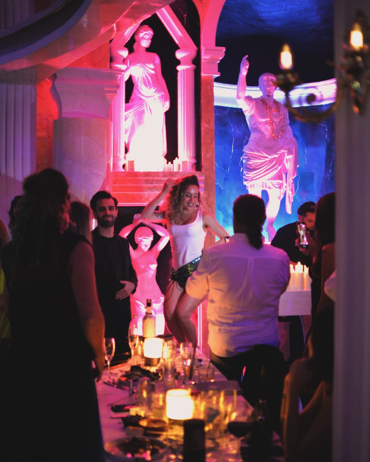 Geniş ve ferah oturma alanları